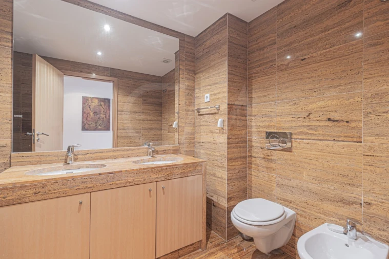 Apartamento T5 para Venda em Ajuda Foto 25