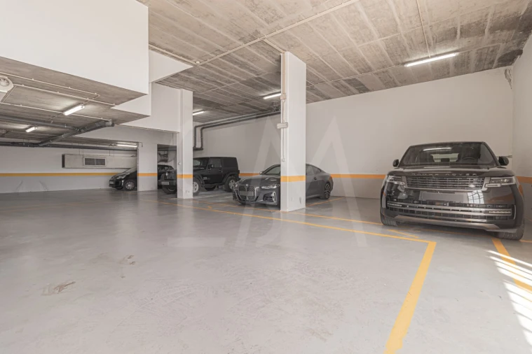 Apartamento T5 para Venda em Ajuda Foto 29