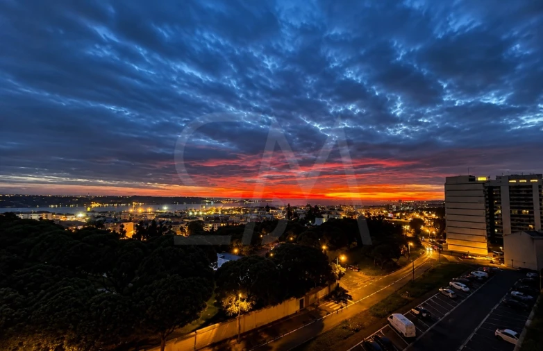 Apartamento T5 para Venda em Ajuda Foto 2