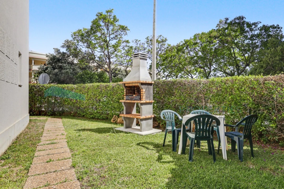 Apartamento T3 para Venda em Quarteira Foto 26