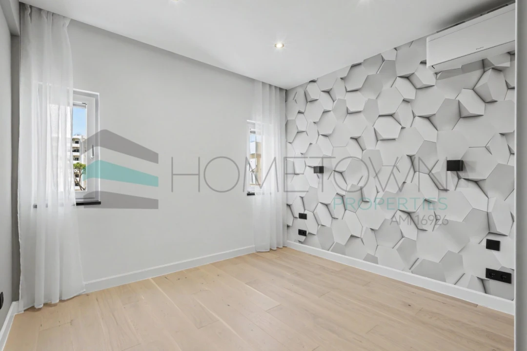 Apartamento T3 para Venda em Quarteira Foto 16