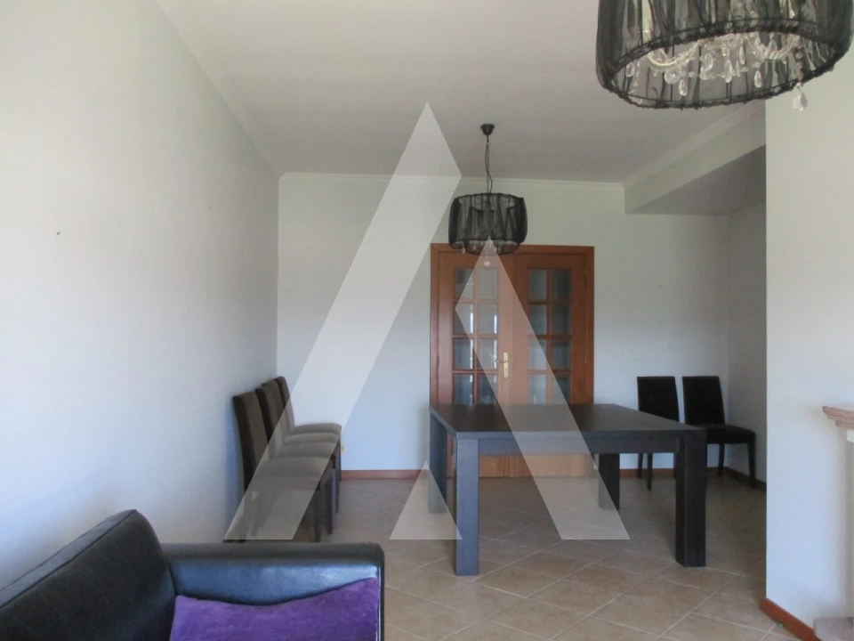 Apartamento T3 para Arrendamento em Oliveira do Bairro Foto 5