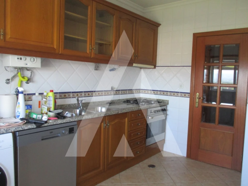 Apartamento T3 para Arrendamento em Oliveira do Bairro Foto 10