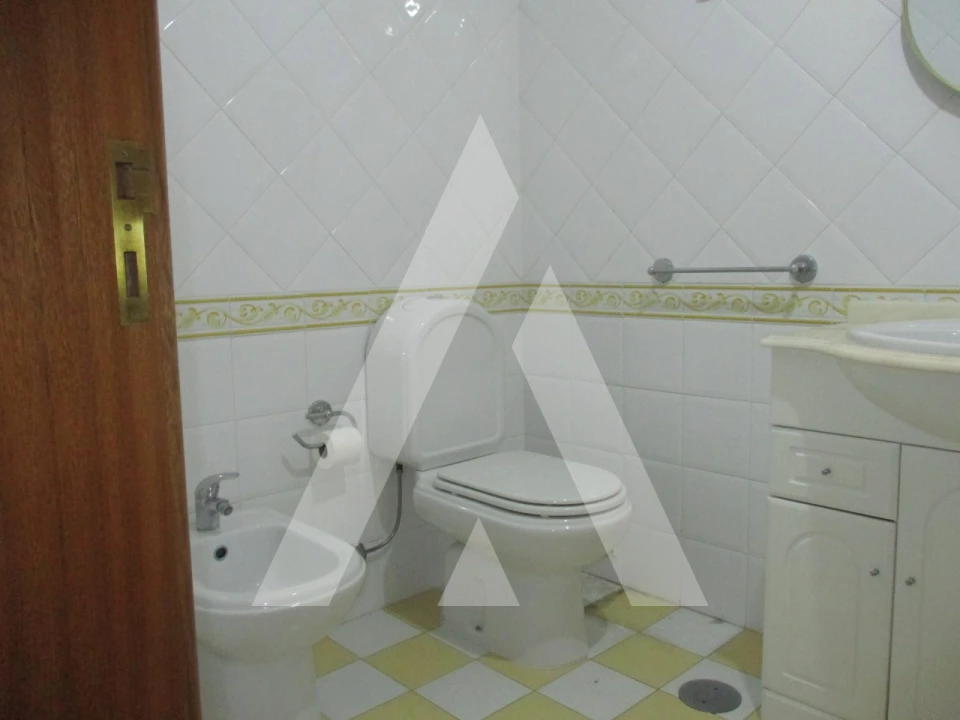 Apartamento T3 para Arrendamento em Oliveira do Bairro Foto 20