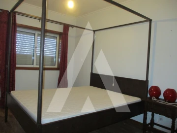 Apartamento T3 para Arrendamento em Oliveira do Bairro