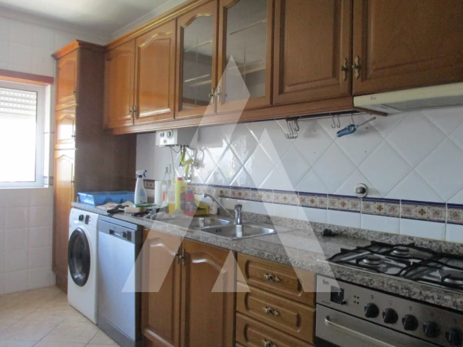 Apartamento T3 para Arrendamento em Oliveira do Bairro Foto 8
