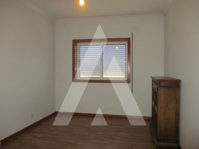 Apartamento T3 para Arrendamento em Oliveira do Bairro Foto 12