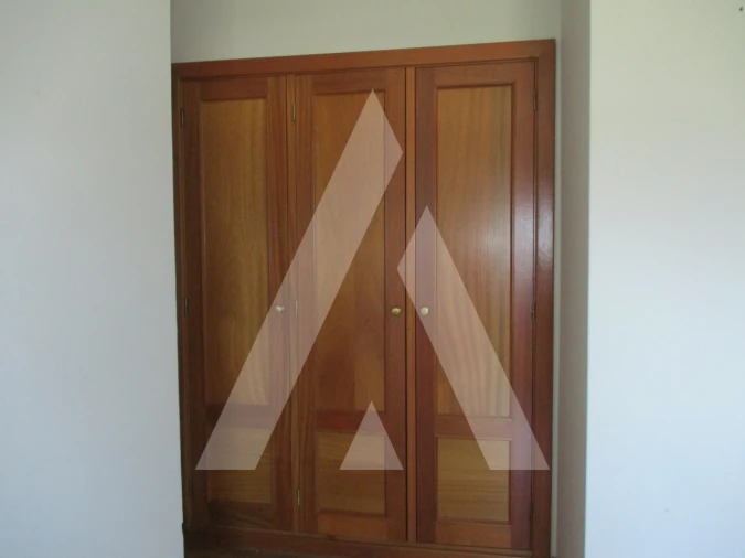 Apartamento T3 para Arrendamento em Oliveira do Bairro Foto 13