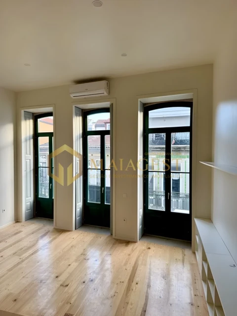 Apartamento para Venda em Cedofeita, Santo Ildefonso, Sé, Miragaia, São Nicolau e Vitória