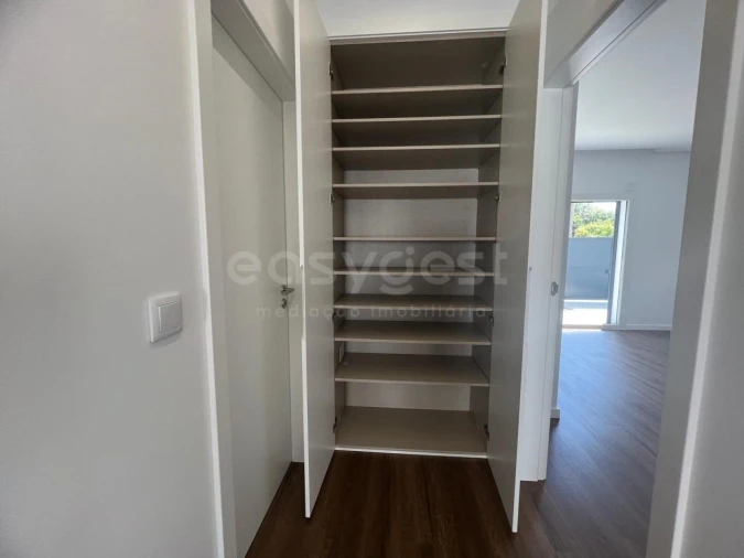 Moradia T4 para Venda em Fernao Ferro Foto 14