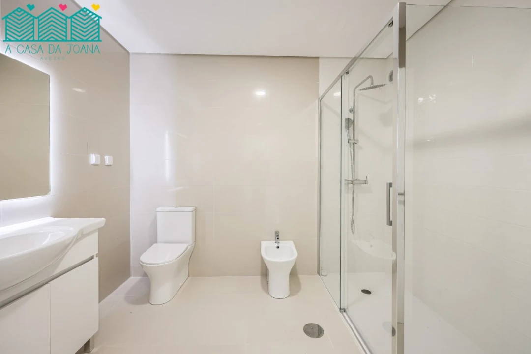 Apartamento T2 para Arrendamento em Aradas Foto 14
