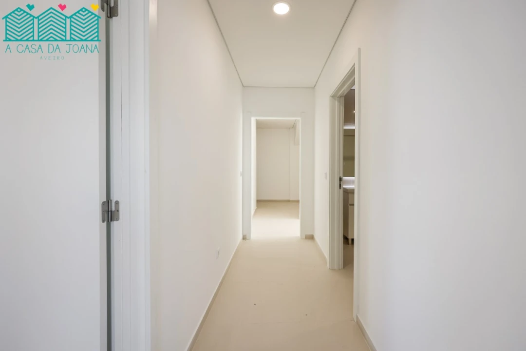 Apartamento T2 para Arrendamento em Aradas Foto 16