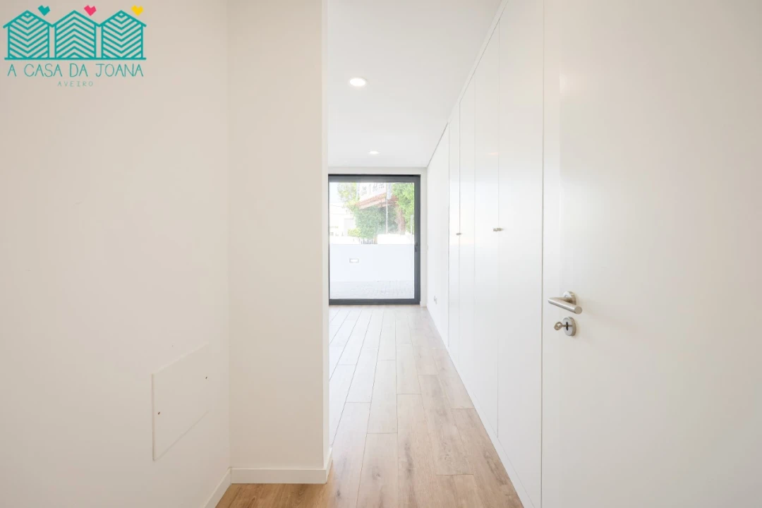 Apartamento T2 para Arrendamento em Aradas Foto 20
