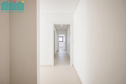 Apartamento T2 para Arrendamento em Aradas