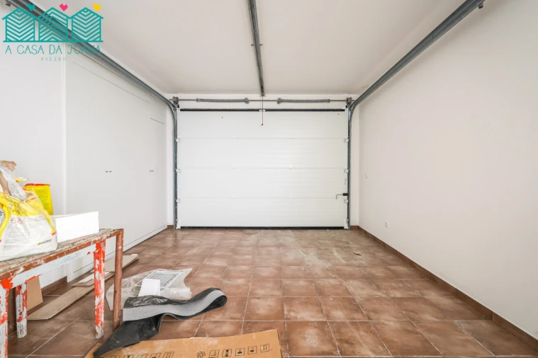 Apartamento T2 para Arrendamento em Aradas Foto 33