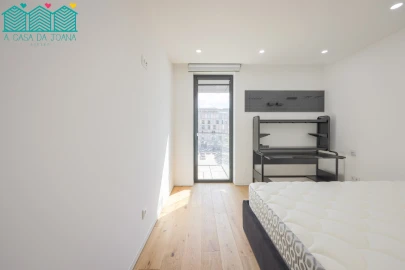 Apartamento T2 para Venda em Glória e Vera Cruz