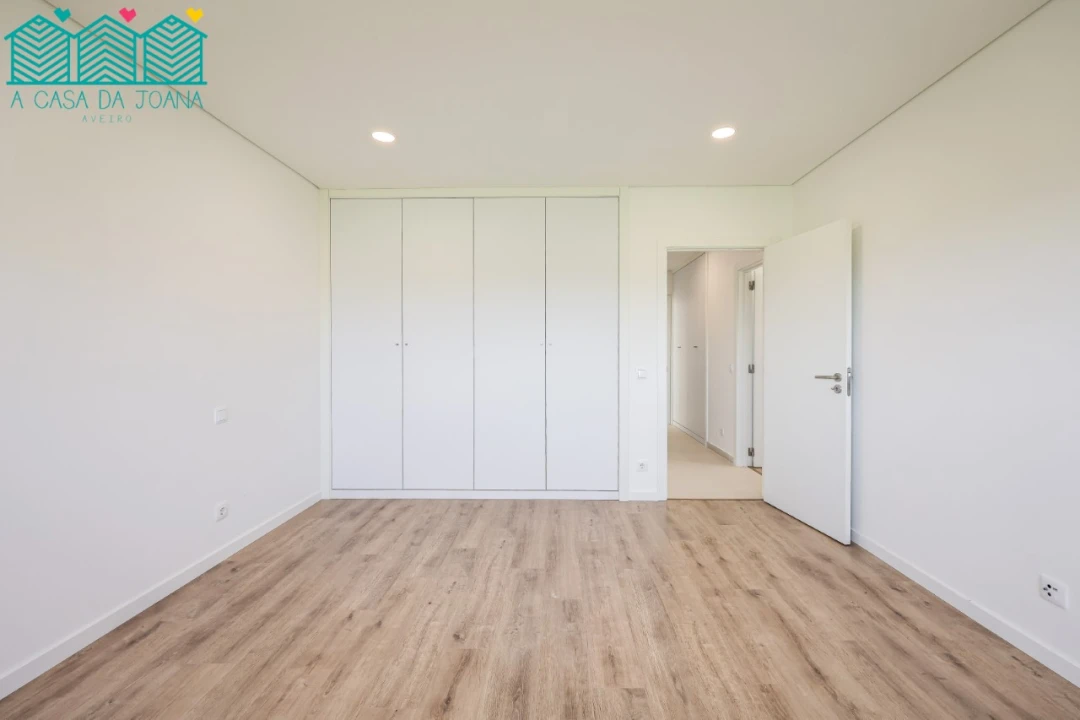 Apartamento T3 para Arrendamento em Aradas Foto 22