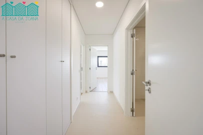 Apartamento T3 para Arrendamento em Aradas