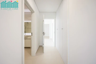 Apartamento T3 para Arrendamento em Aradas