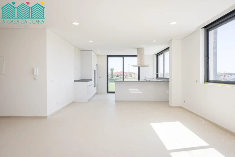 Apartamento T3 para Arrendamento em Aradas Foto 8