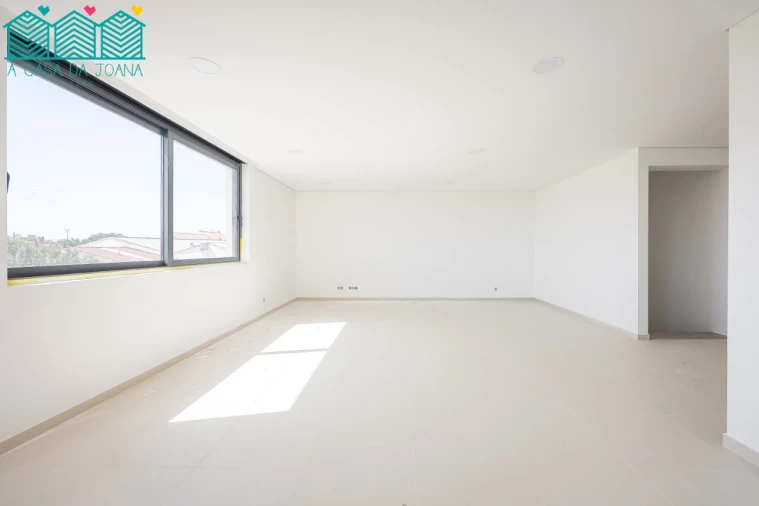 Apartamento T3 para Arrendamento em Aradas Foto 9