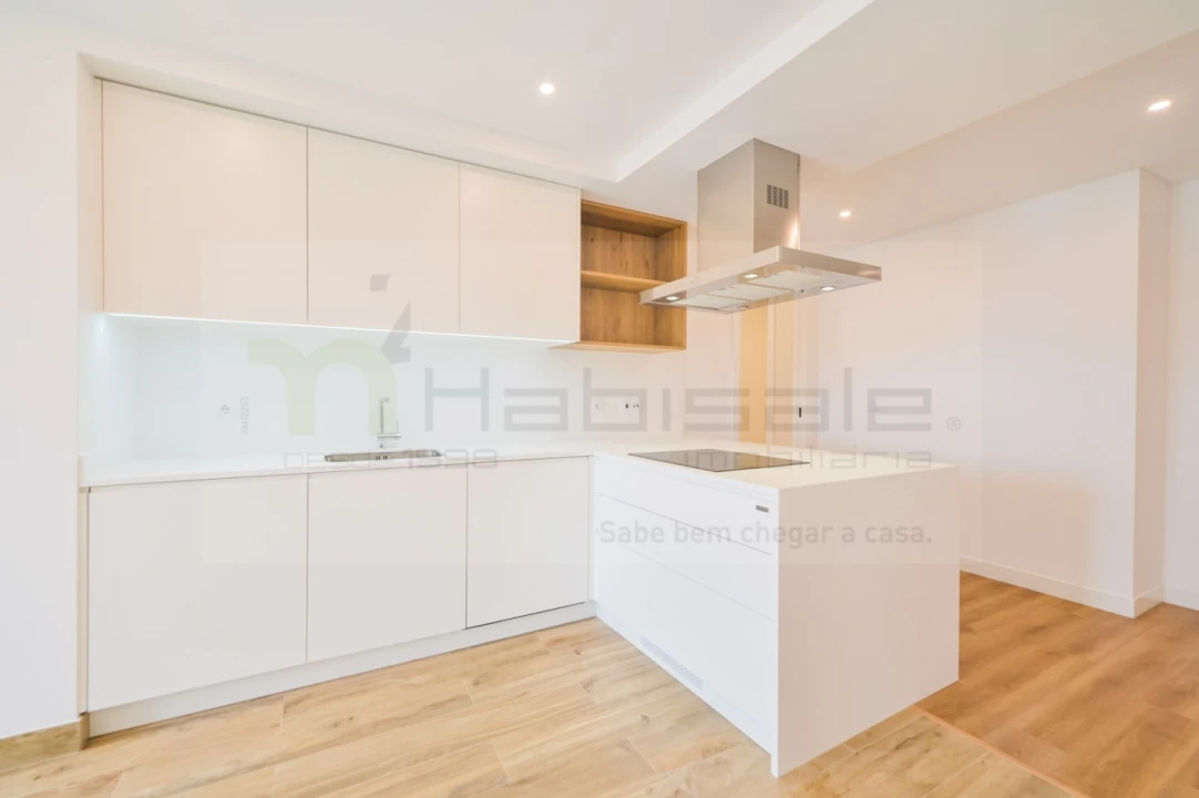 Apartamento T3 para Venda em São Domingos de Rana Foto 1