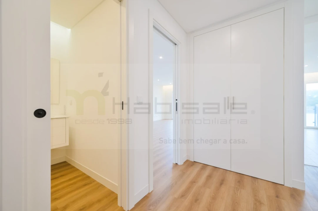 Apartamento T3 para Venda em São Domingos de Rana Foto 12