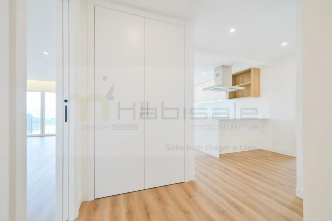 Apartamento T3 para Venda em São Domingos de Rana Foto 14