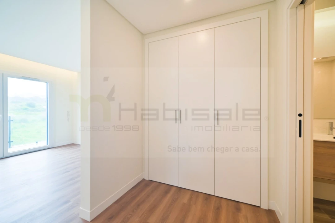 Apartamento T3 para Venda em São Domingos de Rana Foto 18