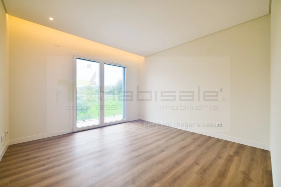 Apartamento T3 para Venda em São Domingos de Rana Foto 20