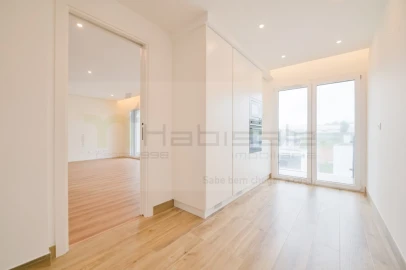 Apartamento T3 para Venda em São Domingos de Rana