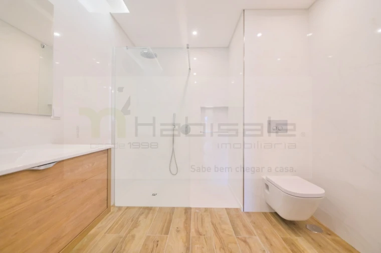 Apartamento T3 para Venda em São Domingos de Rana Foto 24