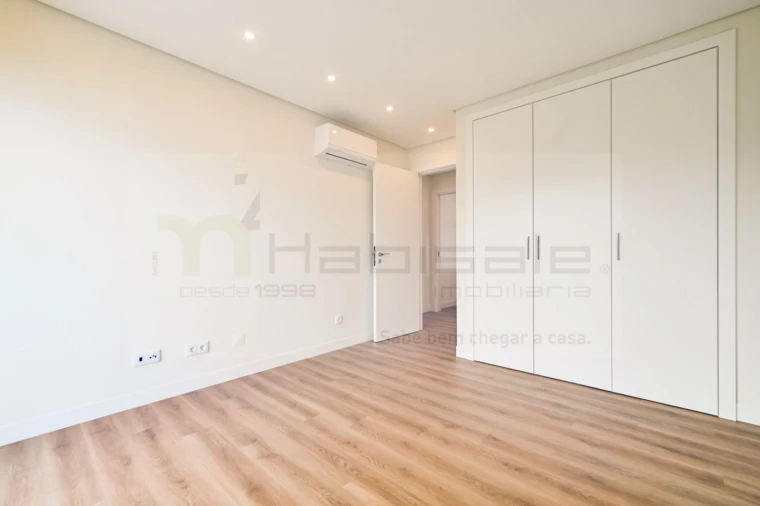 Apartamento T3 para Venda em São Domingos de Rana Foto 26