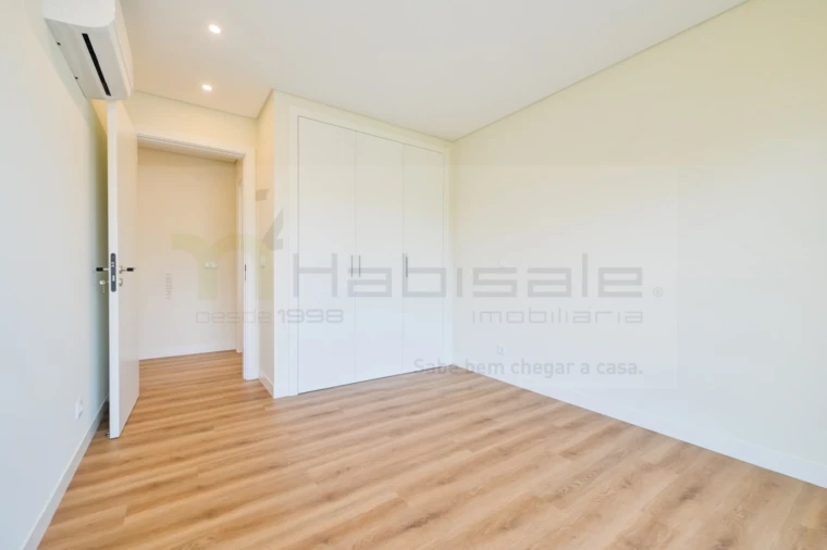 Apartamento T3 para Venda em São Domingos de Rana Foto 33