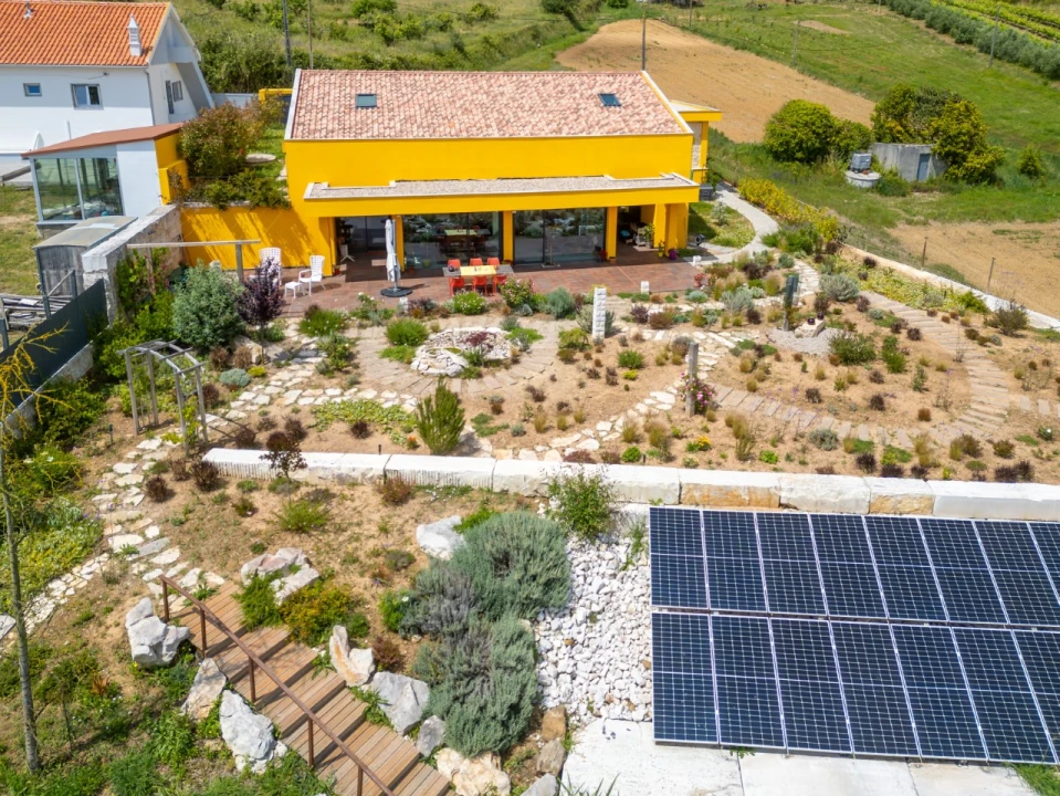 Moradia T2 para Venda em Cela Foto 40