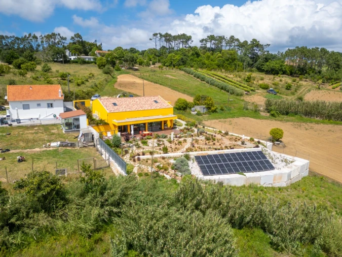 Moradia T2 para Venda em Cela Foto 38