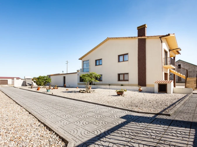 Moradia T6 para Venda em Marinha das Ondas Foto 12