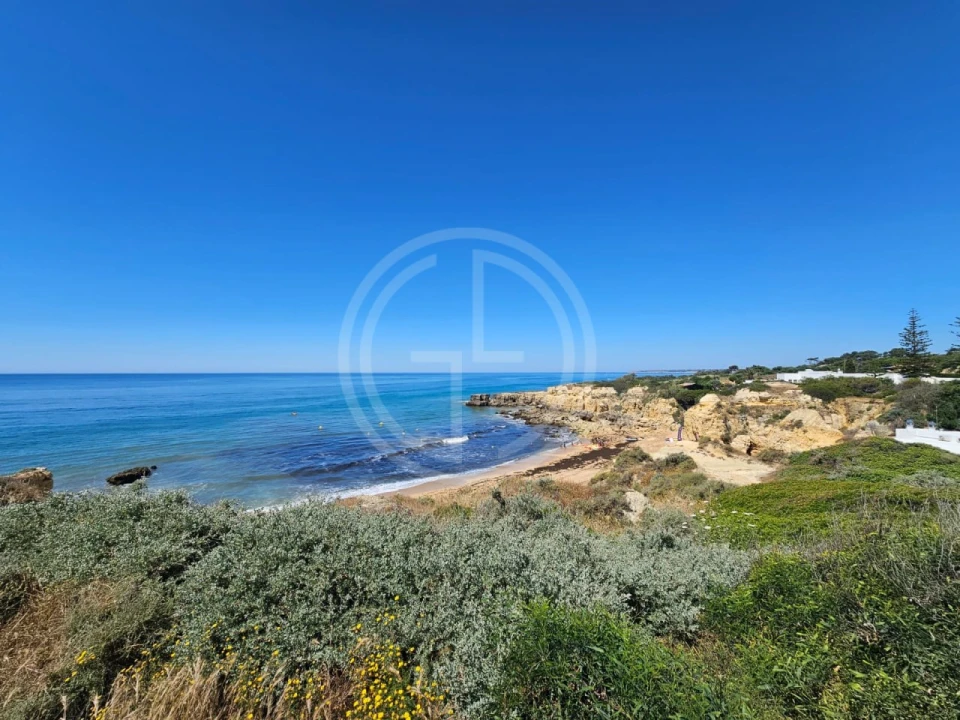 Moradia T1 para Venda em Albufeira e Olhos de Água Foto 11