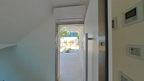Moradia T1 para Venda em Albufeira e Olhos de Água
