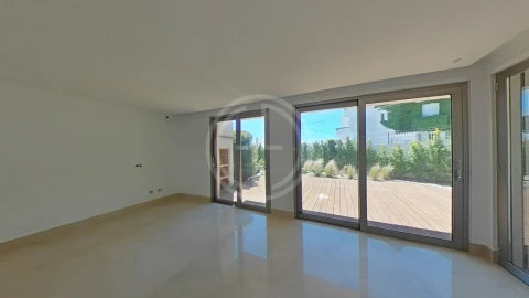 Moradia T1 para Venda em Albufeira e Olhos de Água