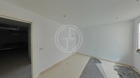Moradia T1 para Venda em Albufeira e Olhos de Água