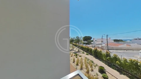 Moradia T1 para Venda em Albufeira e Olhos de Água
