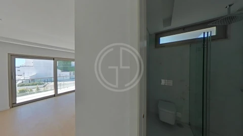 Moradia T1 para Venda em Albufeira e Olhos de Água
