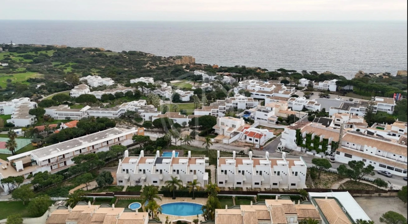 Quinta T2 para Venda em Albufeira e Olhos de Água Foto 13