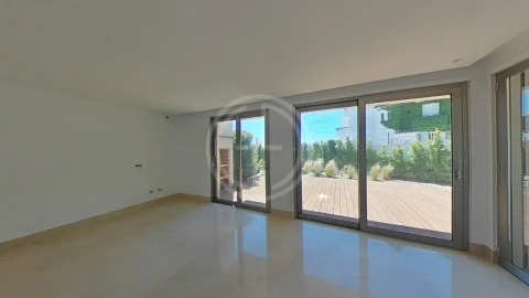 Moradia T1 para Venda em Albufeira e Olhos de Água