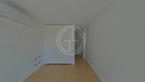Moradia T1 para Venda em Albufeira e Olhos de Água