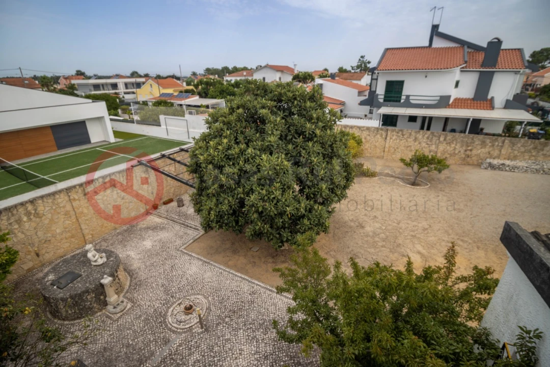 Moradia T4 para Venda em Fernao Ferro Foto 4