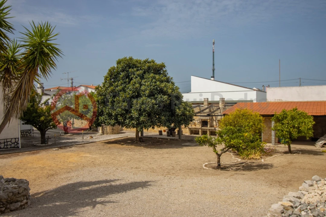 Moradia T4 para Venda em Fernao Ferro Foto 7