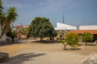 Moradia T4 para Venda em Fernao Ferro