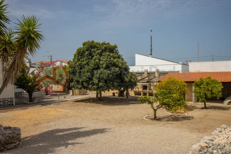 Moradia T4 para Venda em Fernao Ferro Foto 7